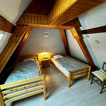 L'Ecole Du Hameau 9Pers Le Mont Dore Holiday home *