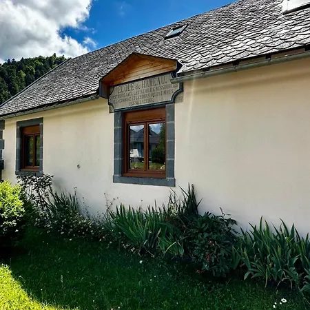 L'Ecole Du Hameau 9Pers Le Mont Dore Holiday home *